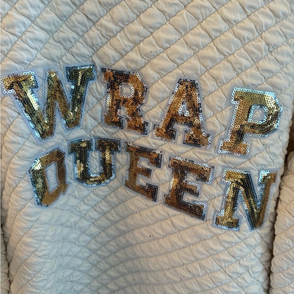 Christmas Judith March Darling Cream Puffy Pullover. WRAP Queen - Picture 3 of 5